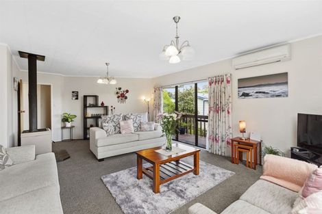 Photo of property in 12 Transom Close, Whitby, Porirua, 5024