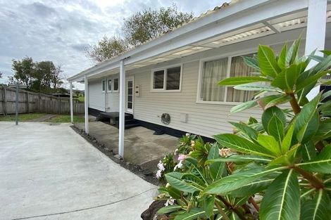 Photo of property in 30 Leaver Place, Weymouth, Auckland, 2103