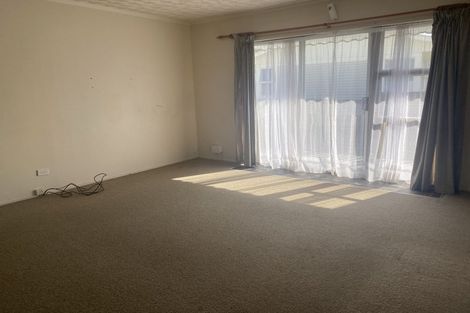 Photo of property in 1/9 Vina Place, Massey, Auckland, 0614