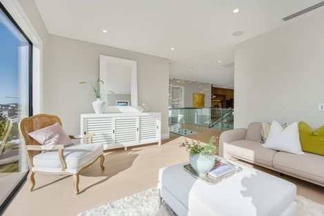 Photo of property in 9 Halcyon Bay Lane, Wainui, 0992