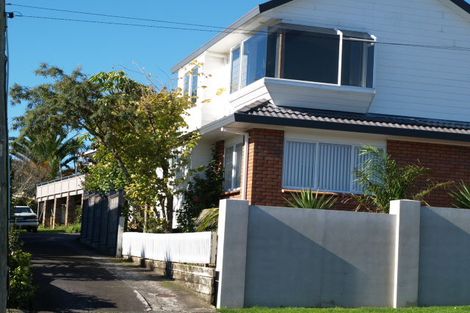 Photo of property in 1/50 Granger Road, Cockle Bay, Auckland, 2014