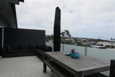 Photo of property in Wilk Heights, 2/8 Wilk Lane, Browns Bay, Auckland, 0630