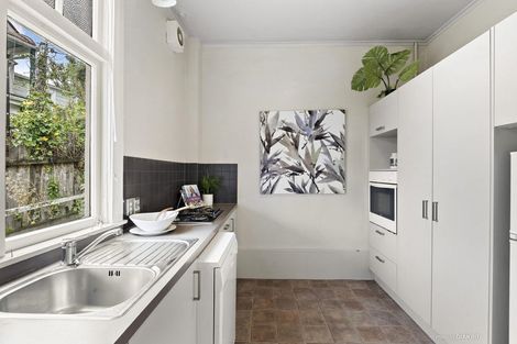 Photo of property in 24a Clifton Terrace, West End, Timaru, 7910