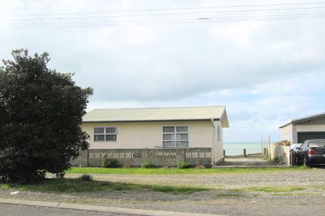 Photo of property in 13 Clifton Road, Haumoana, 4102