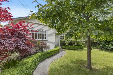 Photo of property in 5 Woodvale Grove, Fairfield, Lower Hutt, 5011