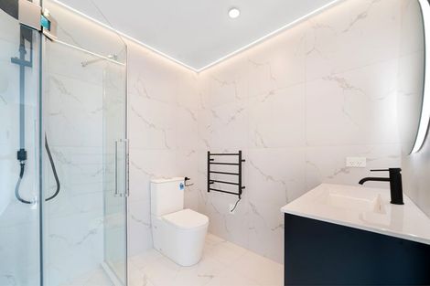 Photo of property in 6a Palmer Avenue, Glen Eden, Auckland, 0602