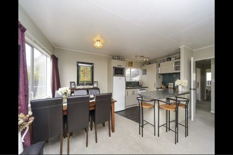 Photo of property in 35 Peter Hall Drive, Kelvin Grove, Palmerston North, 4414