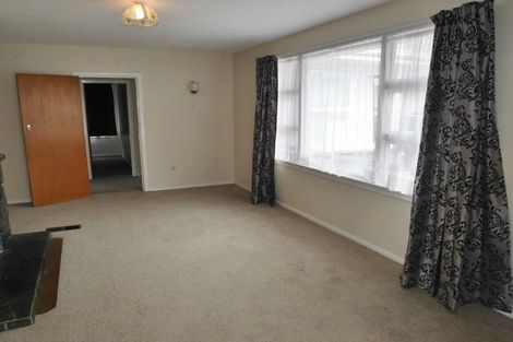 Photo of property in 32 Reynolds Avenue, Bishopdale, Christchurch, 8053