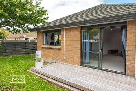 Photo of property in 2 Bathurst Street, Heretaunga, Upper Hutt, 5018