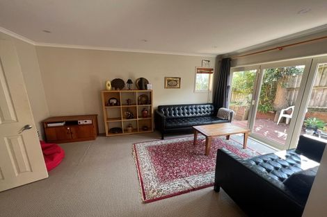 Photo of property in 42 John Davis Road, Mount Roskill, Auckland, 1041