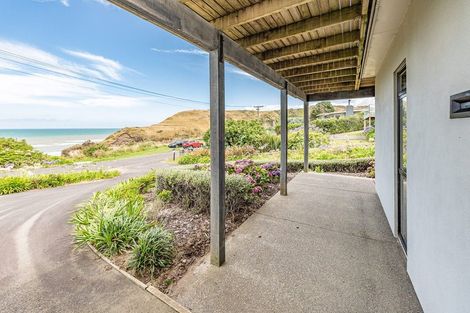 Photo of property in 21 Sunset Parade, Kai Iwi, Whanganui, 4574