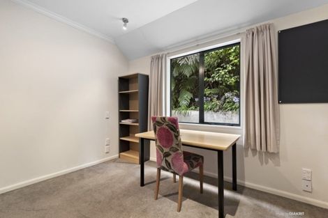 Photo of property in 30 Futuna Close, Karori, Wellington, 6012