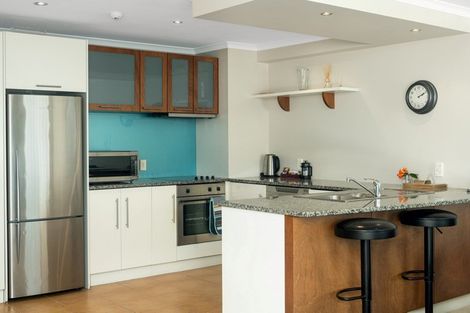 Photo of property in 102/178 Marine Parade, Mount Maunganui, 3116