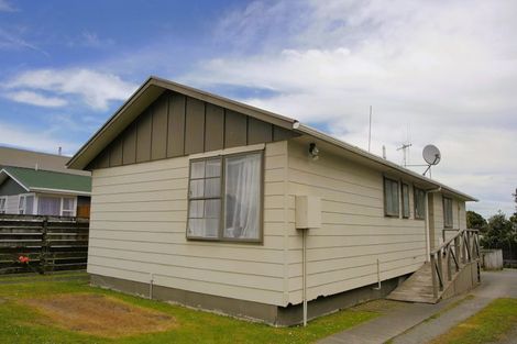 Photo of property in 15 Russell Street, Marton, 4710