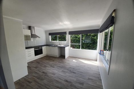 Photo of property in 2/10 Gloaming Place, Conifer Grove, Takanini, 2112