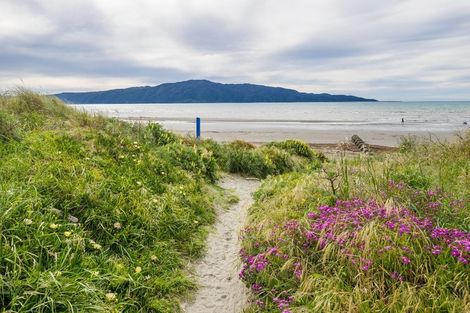 Photo of property in 159a Manly Street, Paraparaumu Beach, Paraparaumu, 5032