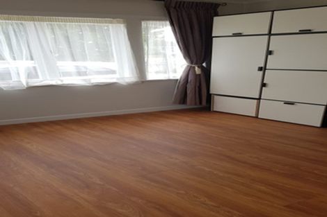 Photo of property in 29 Lincoln Road, Henderson, Auckland, 0610