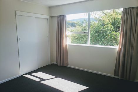 Photo of property in 17 Kowhai Street, Tawa, Wellington, 5028
