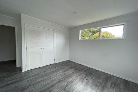 Photo of property in 14 Erica Road, Sunnynook, Auckland, 0620
