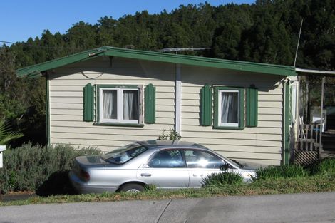 Photo of property in 8 Lancelot Road, Orewa, 0931