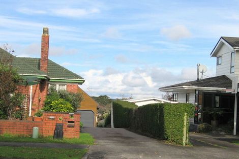 Photo of property in 36b Bradbury Road, Botany Downs, Auckland, 2010