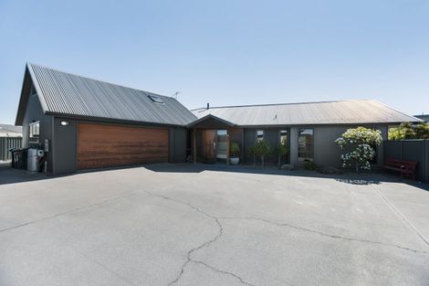 Photo of property in 22 Larch Crescent, Alexandra, 9320