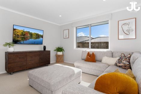 Photo of property in 56 Whakaturou Crescent, Pyes Pa, Tauranga, 3112