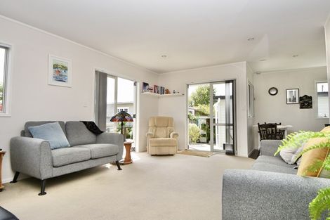 Photo of property in 5a Garrison Street, Carterton, 5713