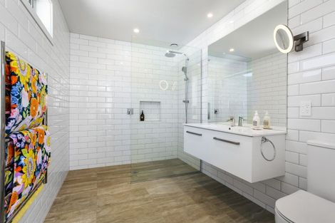 Photo of property in 124 Motu Hei, Pauanui, Hikuai, 3579