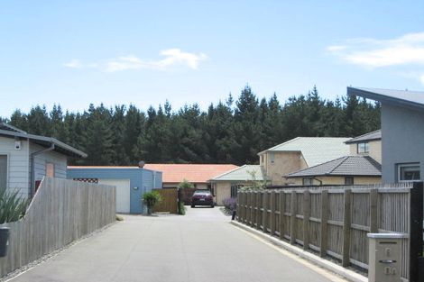 Photo of property in 8 Sandalwood Place, Waimairi Beach, Christchurch, 8083