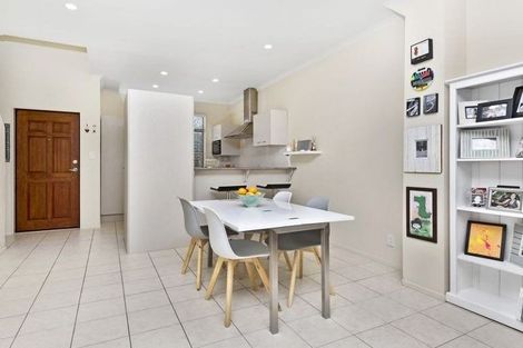 Photo of property in 12 Derg Place, East Tamaki, Auckland, 2013