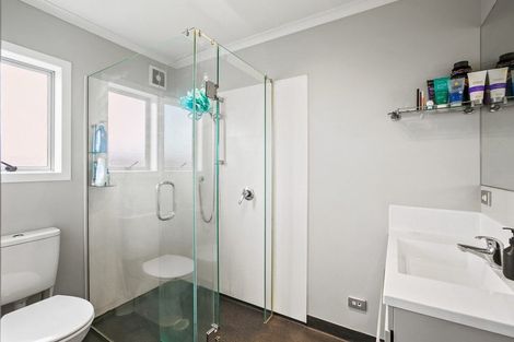 Photo of property in 350 Awai Road, Tarurutangi, New Plymouth, 4372