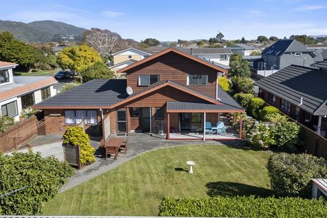 Photo of property in 28 De Menech Grove, Avalon, Lower Hutt, 5011