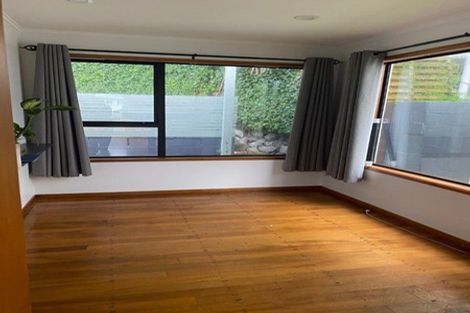 Photo of property in 5 Braemar Terrace, Johnsonville, Wellington, 6037