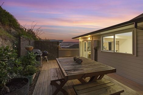 Photo of property in 28 Spinnaker Drive, Whitby, Porirua, 5024