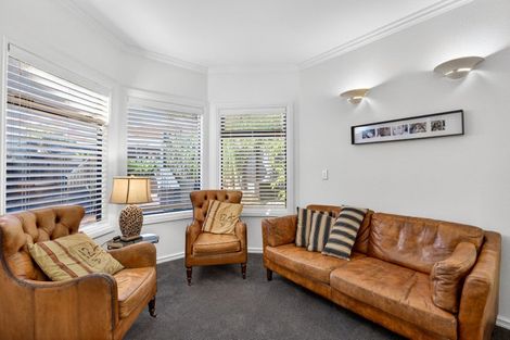 Photo of property in 8 Selwyn Road, Hospital Hill, Napier, 4110
