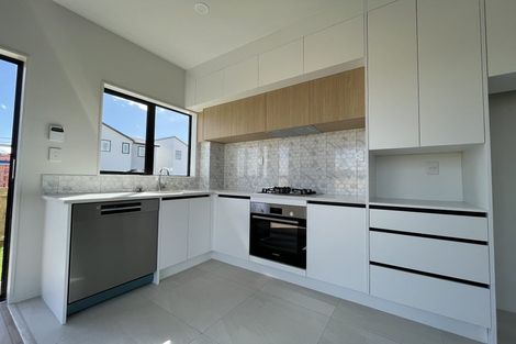 Photo of property in 2 Te Kaapia Road, Papakura, 2110