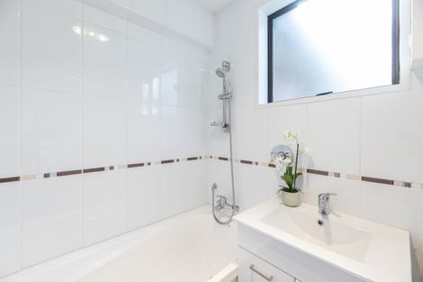 Photo of property in 28 Rubens Place, Burnside, Christchurch, 8053