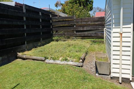 Photo of property in 16 Villa Place, Bell Block, New Plymouth, 4312