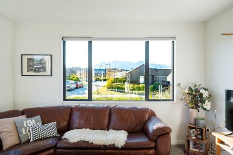 Photo of property in 39 Obelisk Street, Wanaka, 9305