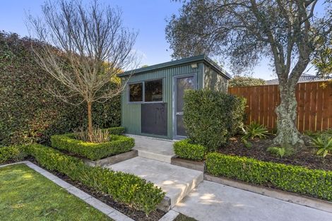 Photo of property in 1 Cassino Street, Bayswater, Auckland, 0622