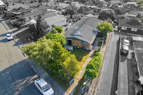 Photo of property in 1/21 Roband Crescent, Brown Owl, Upper Hutt, 5018