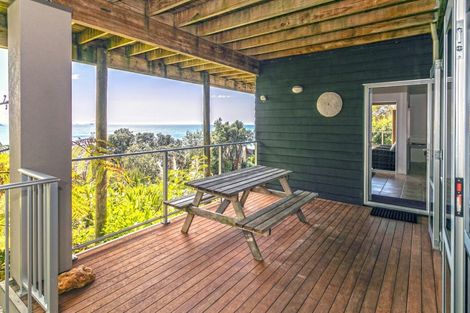 Photo of property in 2 Fantail Terrace, Tairua, 3508