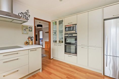 Photo of property in 38 Kent Terrace, Taradale, Napier, 4112