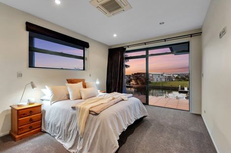 Photo of property in 12 Rauiri Drive, One Tree Point, 0118