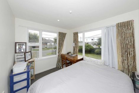Photo of property in 24 Wimborne Crescent, Aranui, Christchurch, 8061