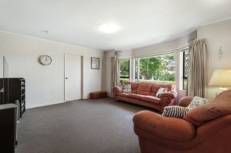 Photo of property in 20 Ronald Macken Place, Windsor Park, Auckland, 0632