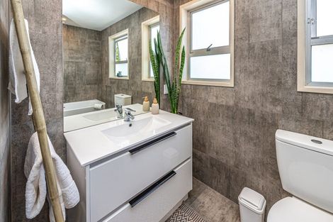 Photo of property in 19a Peakes Road, Saint Johns Hill, Whanganui, 4501