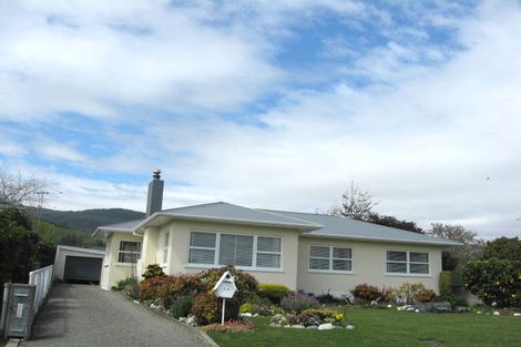 Photo of property in 24 Shelley Crescent, Stoke, Nelson, 7011