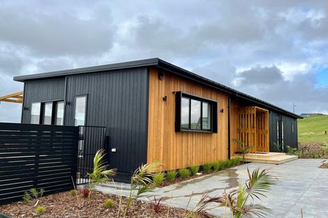 Photo of property in 79 Omahina Street, Raglan, 3225